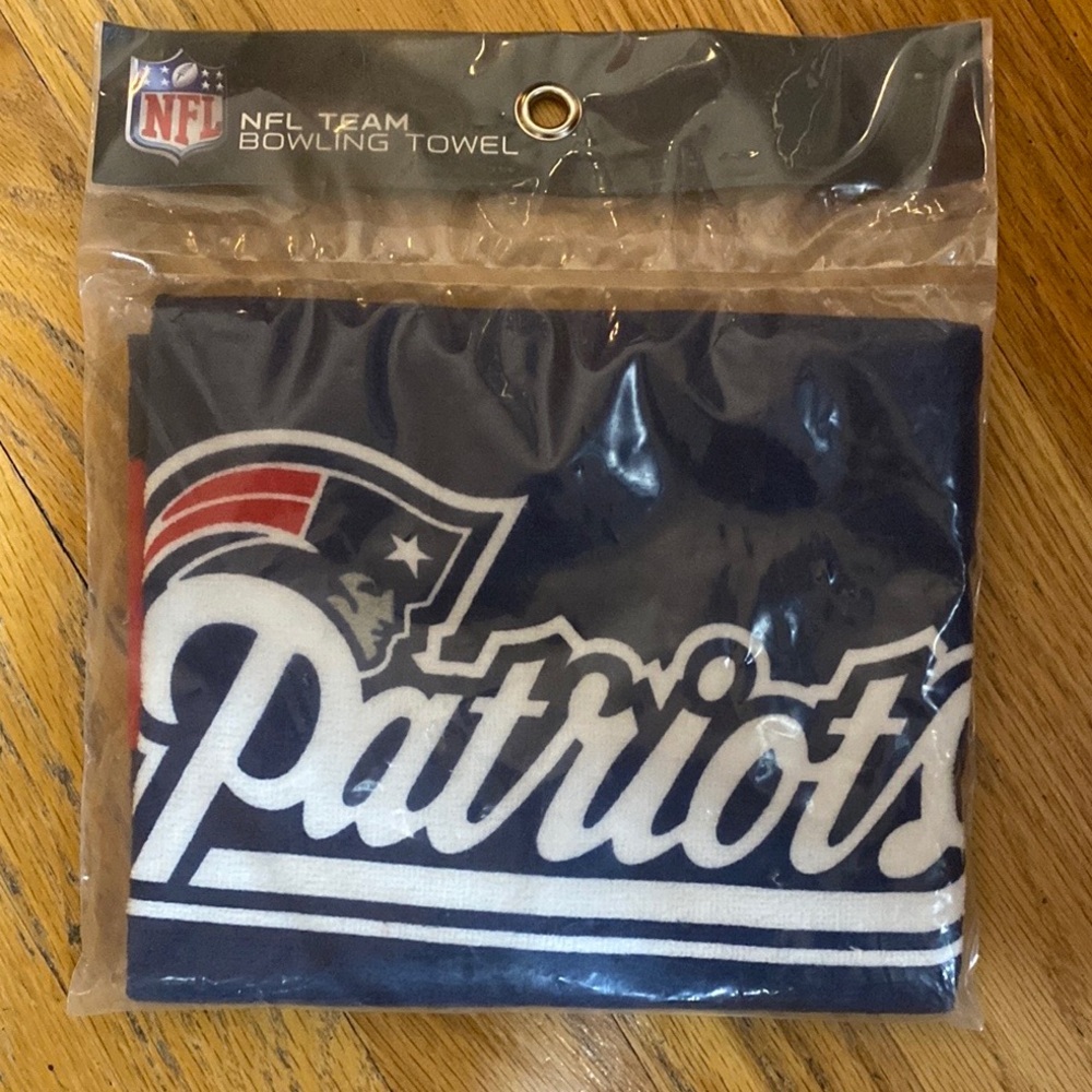 NEW New England Patriots Towel